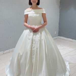 【限定セール！】 サテンドレス👗【ヴァレンティ―ナ】のご紹介💕 | ウェディング スーツ・フォーマル・ドレス